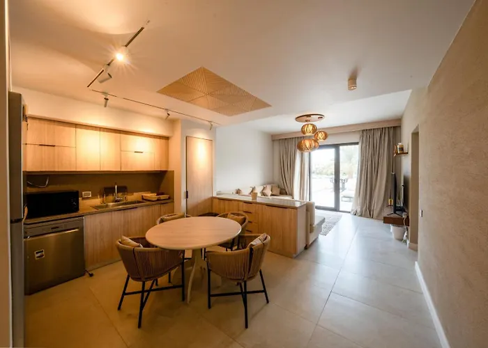 Apartment Elegant Fanadir Marina 2br • Ground Floor