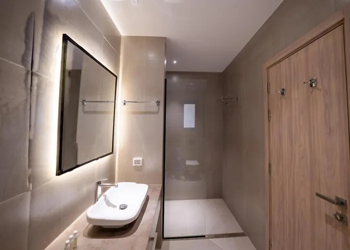 Elegant Fanadir Marina 2br • Ground Floor Apartment *