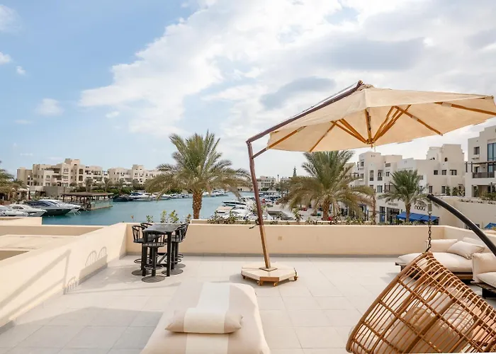 Elegant Fanadir Marina 2br • Ground Floor Apartment *