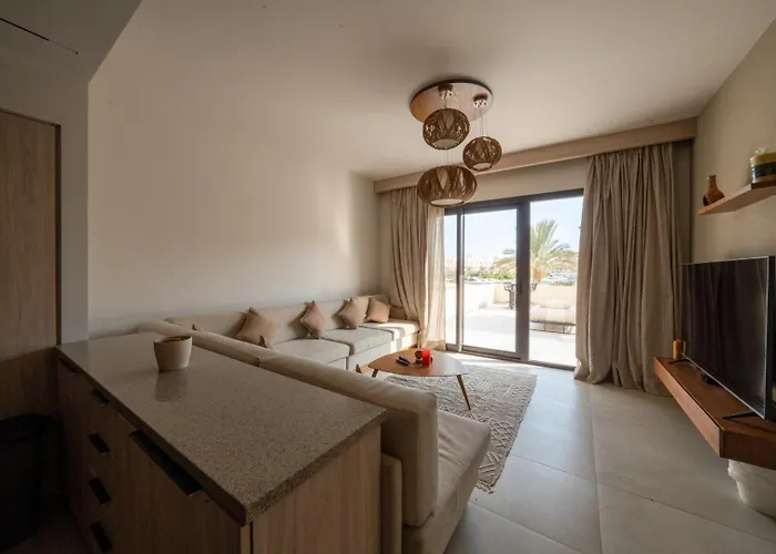 Elegant Fanadir Marina 2br • Ground Floor